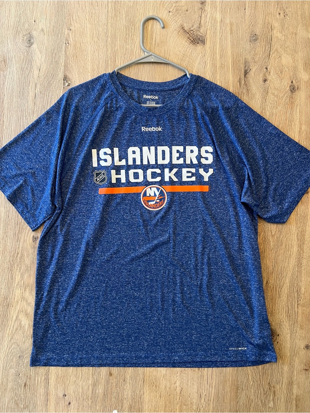 Reebok New York Islanders Hockey Speedwick Performance Tee Size L